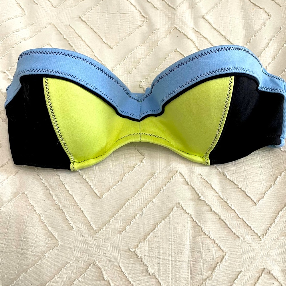 Victoria’s Secret Bikini Top